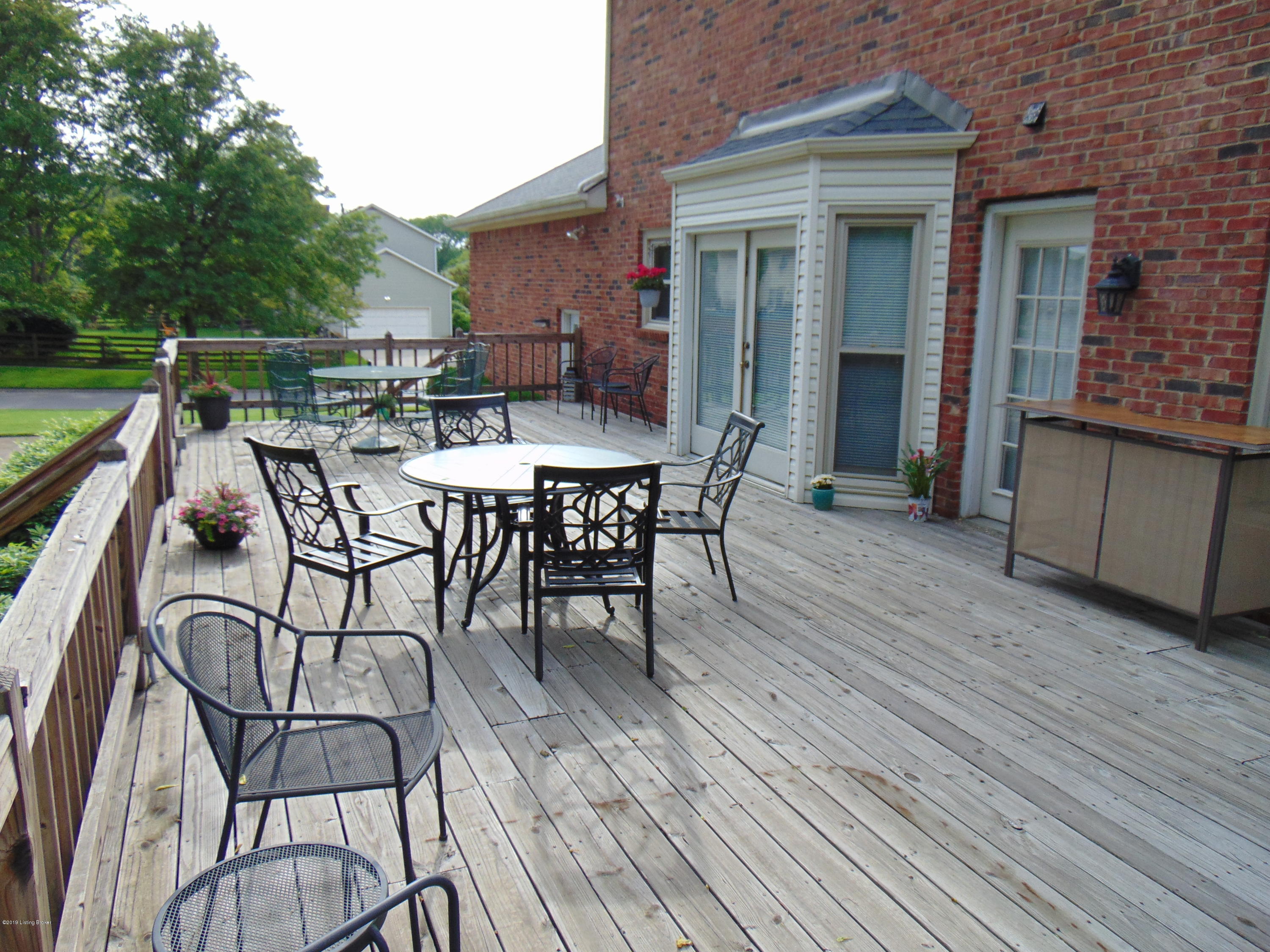 8212 Lacevine Road Louisville, KY 40220 - Photo 49 of 59 DSC00918