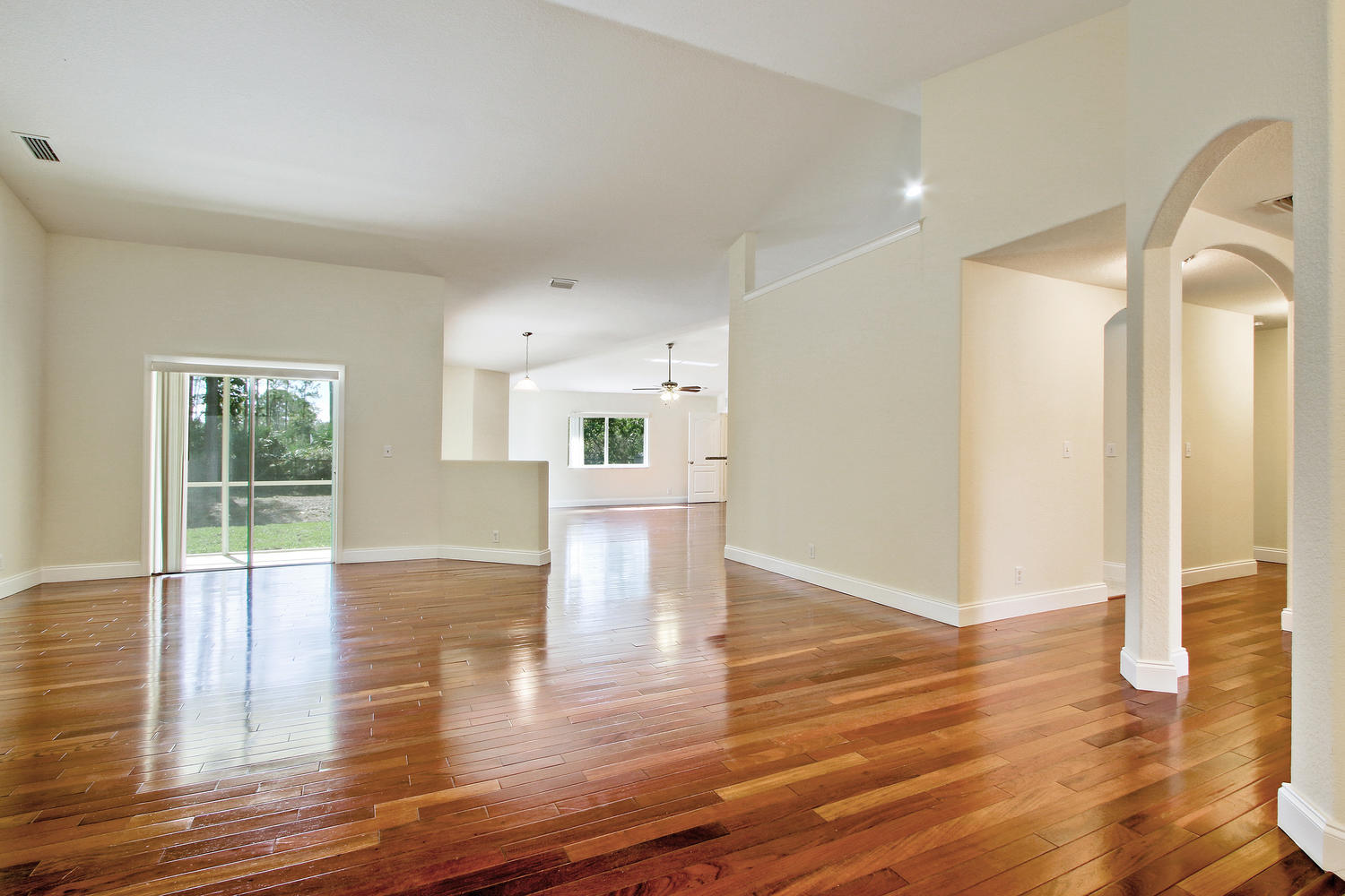 15430 86th Road North Loxahatchee, FL 33470 - Photo 4 of 23 15430 86th Rd N Loxahatchee FL-large-004