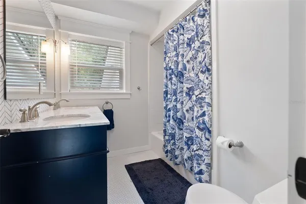 $819,990 | 5534 Baybrook Avenue, Orlando, FL 32819
