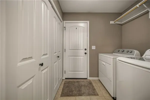 $399,000 | 13782 Valleyview Way, Bonner Springs, KS 66012