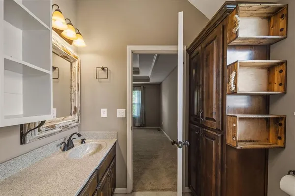 $399,000 | 13782 Valleyview Way, Bonner Springs, KS 66012