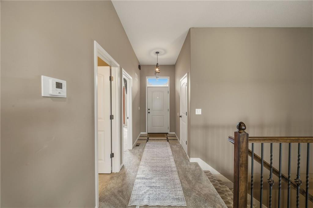 13782 Valleyview Way Bonner Springs, KS 66012 - Photo 4 of 33