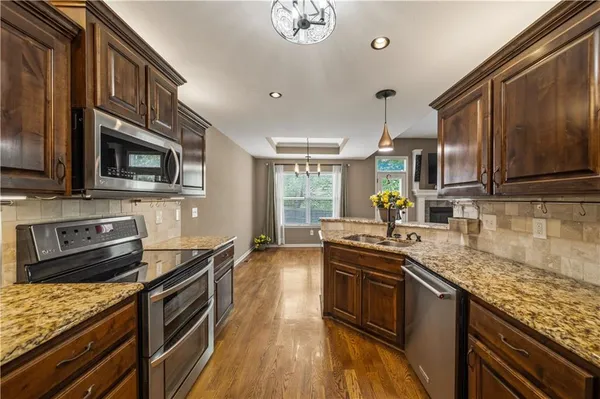 $399,000 | 13782 Valleyview Way, Bonner Springs, KS 66012