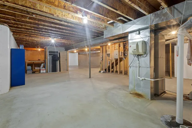 $1,150,000 | 1204 East Ohio Street, Monticello, IN 47960