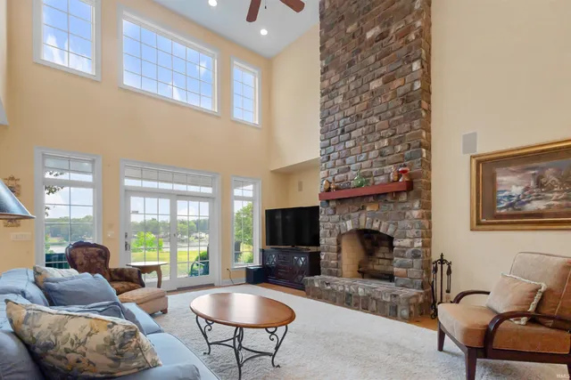 $1,150,000 | 1204 East Ohio Street, Monticello, IN 47960