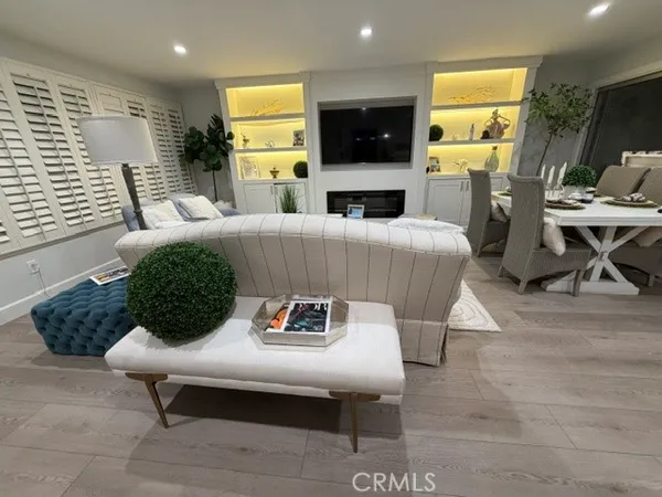 $688,000 | 2305 C Via Puerta, Laguna Woods, CA 92637