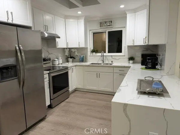 $688,000 | 2305 C Via Puerta, Laguna Woods, CA 92637