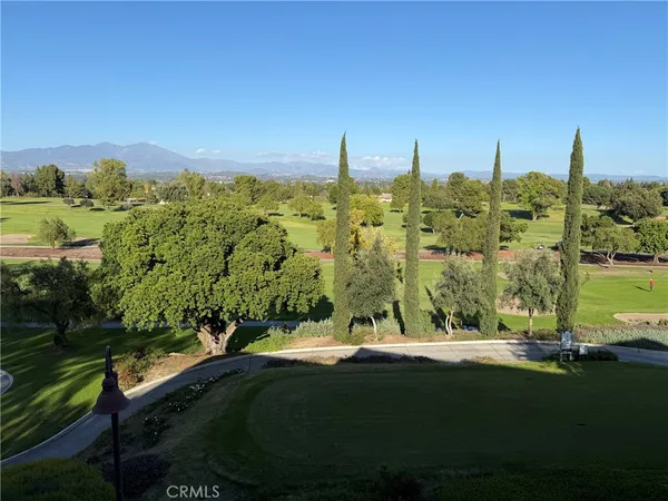 $688,000 | 2305 C Via Puerta, Laguna Woods, CA 92637