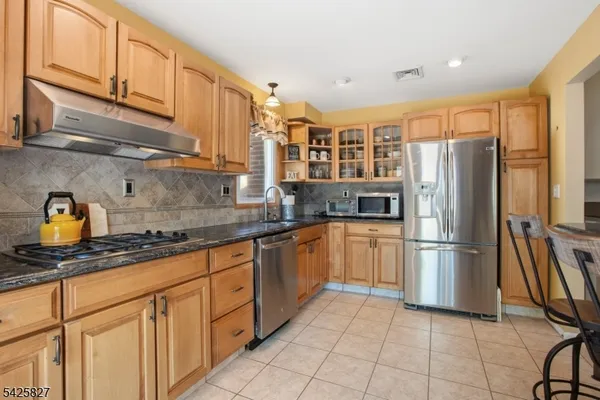 $749,000 | 11 Briar Hills Circle, Springfield, NJ 07081
