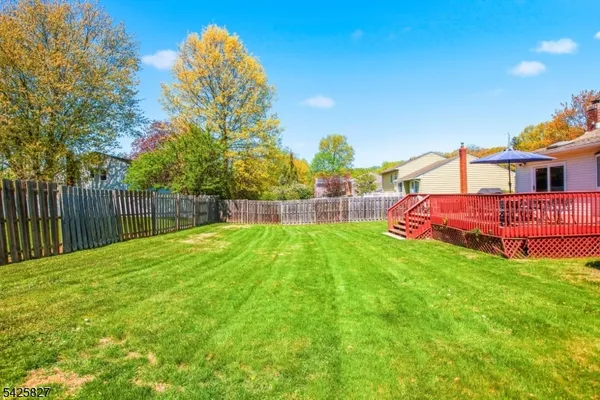 $749,000 | 11 Briar Hills Circle, Springfield, NJ 07081
