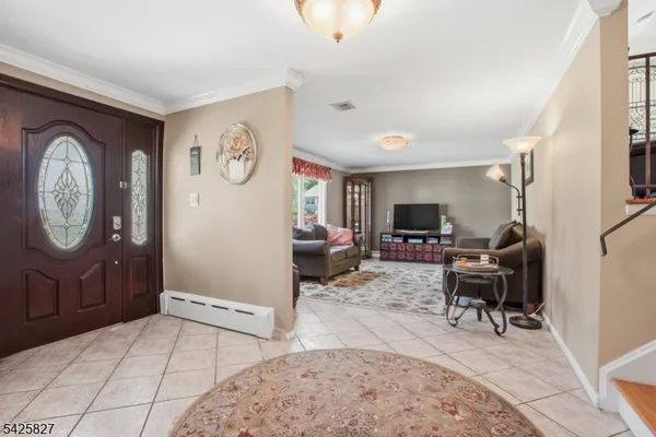 $749,000 | 11 Briar Hills Circle, Springfield, NJ 07081
