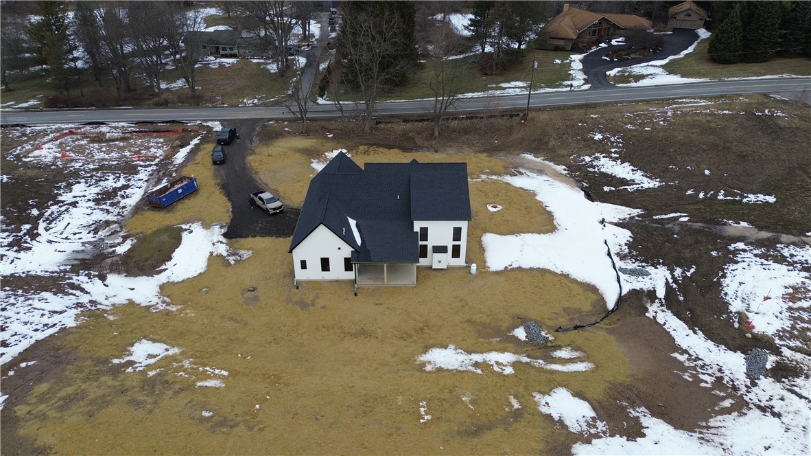 1086 Strong Road Victor, NY 14564 - Photo 4 of 8