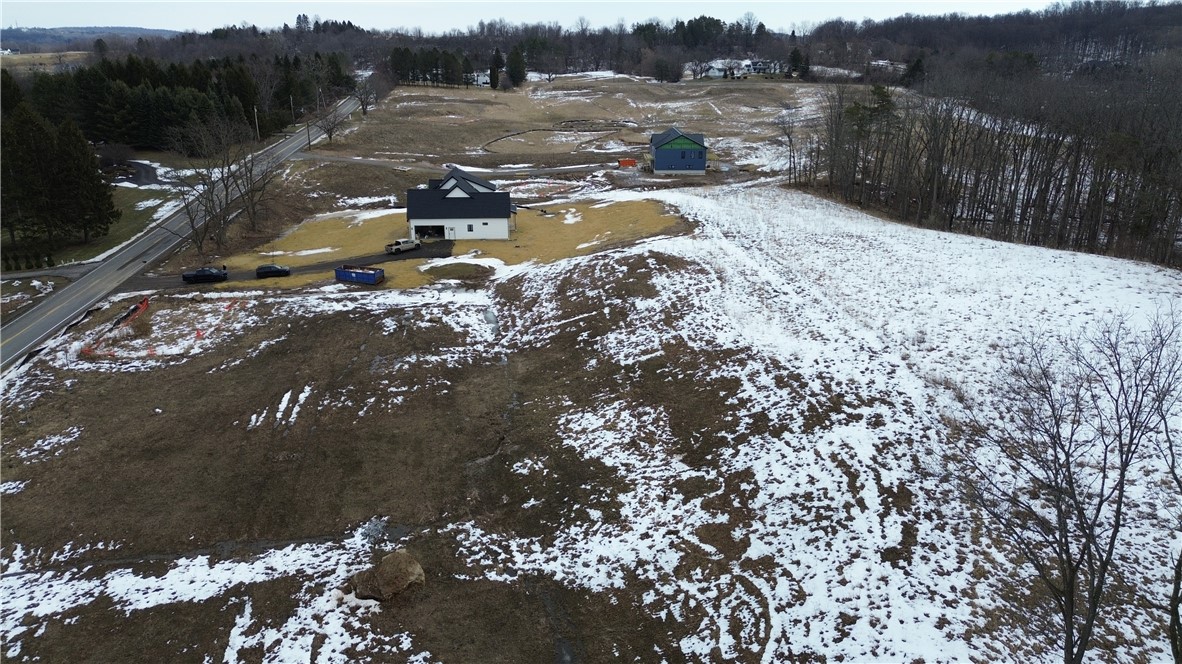 1086 Strong Road Victor, NY 14564 - Photo 5 of 8