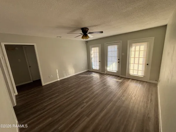 $725 | 108 Cantal Drive, Unit B, Lafayette, LA 70507