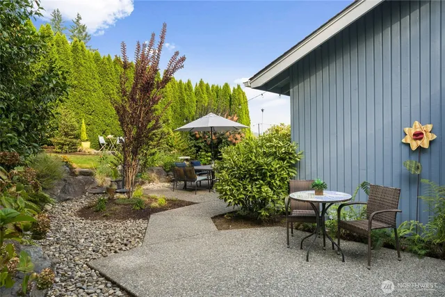 $1,580,000 | 18430 Northeast 15th Place, Bellevue, WA 98008