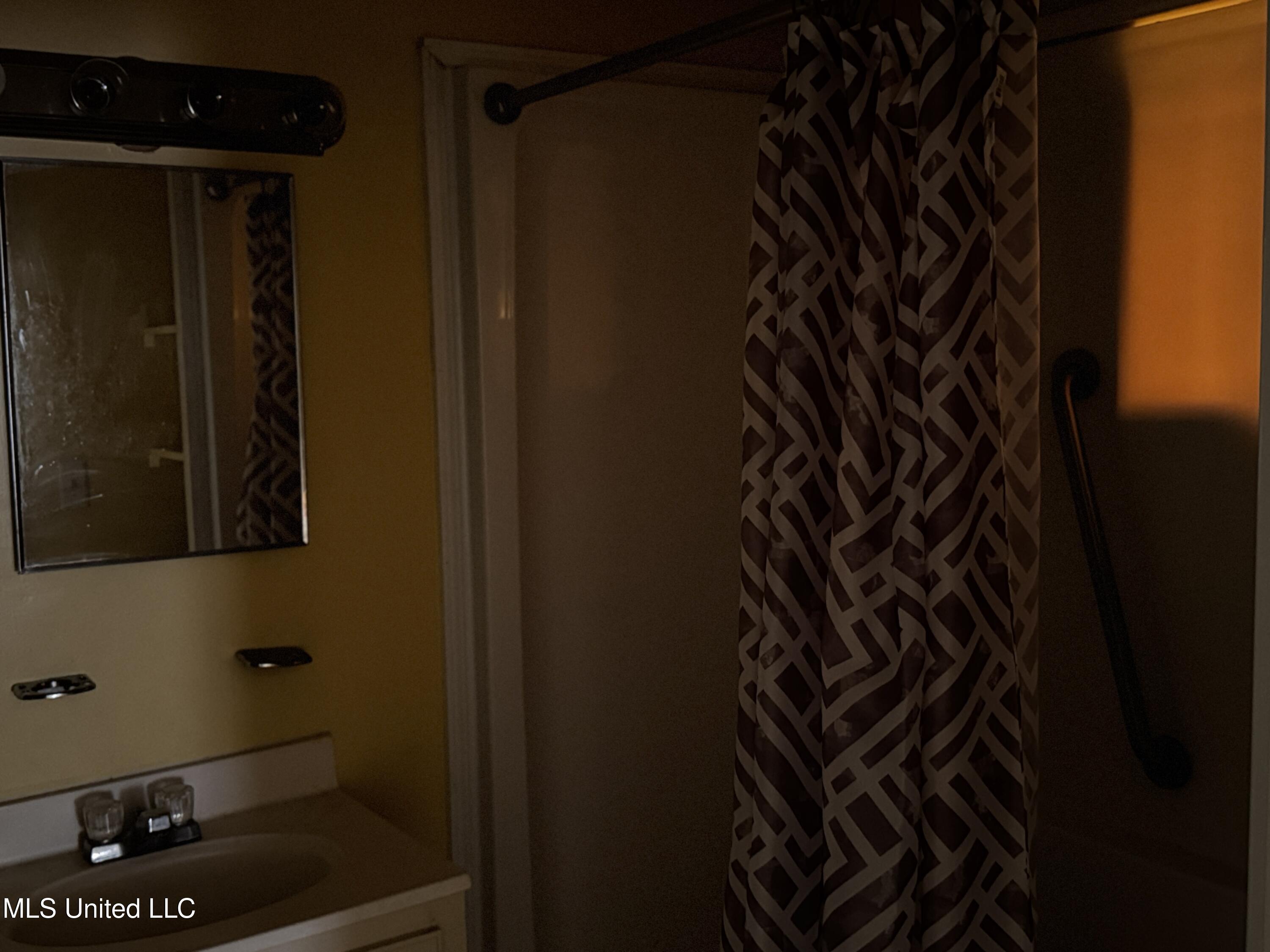 13 2nd Street Cleveland, MS 38732 - Photo 24 of 26 IMG_2371