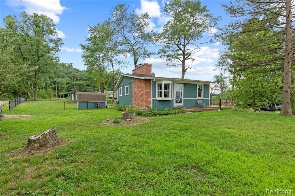 5246 Wayne Road White Lake, MI 48383 - Photo 48 of 63