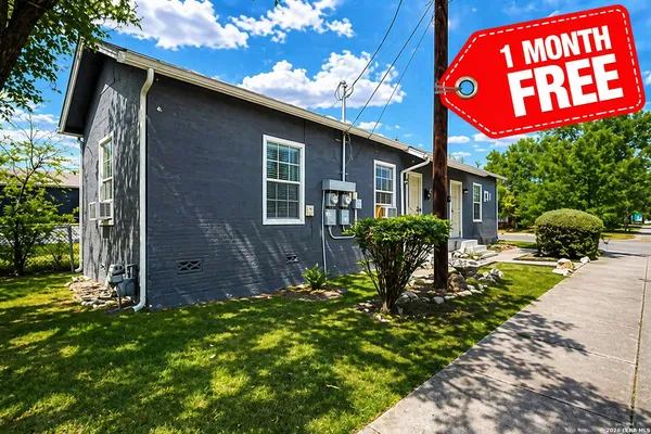 $790 | 321 North Chupaderas Street, Unit 101, San Antonio, TX 78207