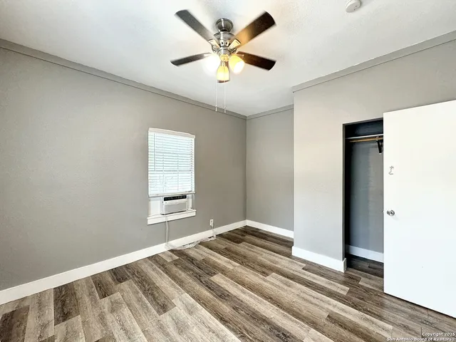 $850 | 321 North Chupaderas Street, Unit 101, San Antonio, TX 78207