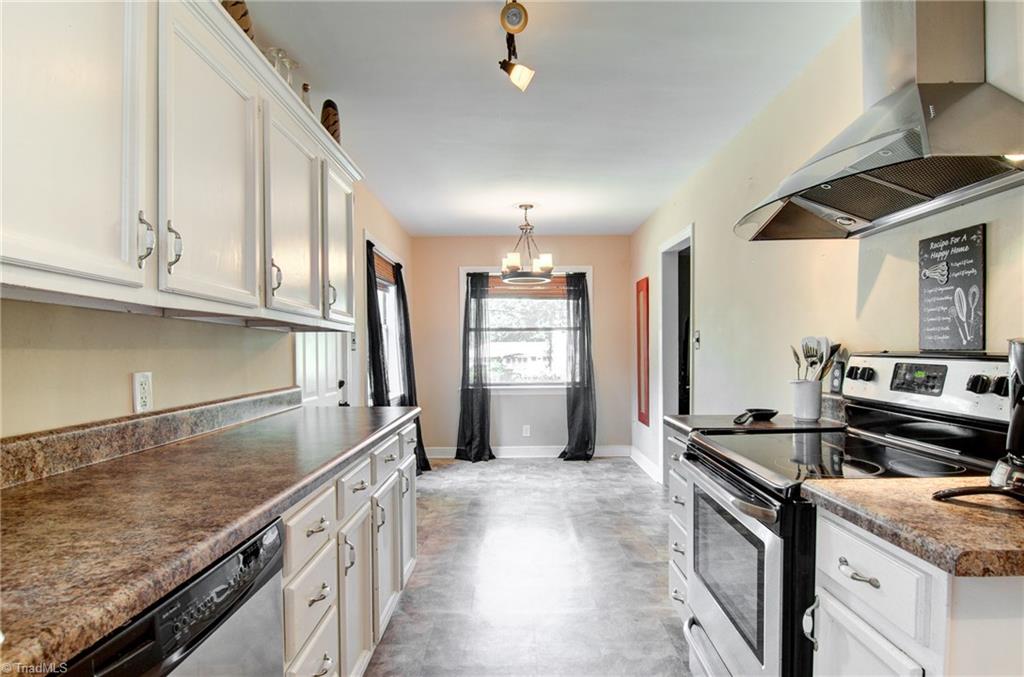3817 Frazier Road Greensboro, NC 27407 - Photo 8 of 27 Kitchen