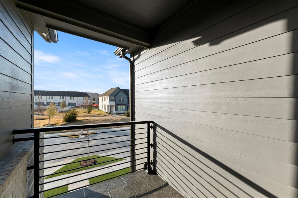 2526 Brunswick Way Allen, TX 75013 - Photo 29 of 31 26. 2526 Brunswick - Balcony