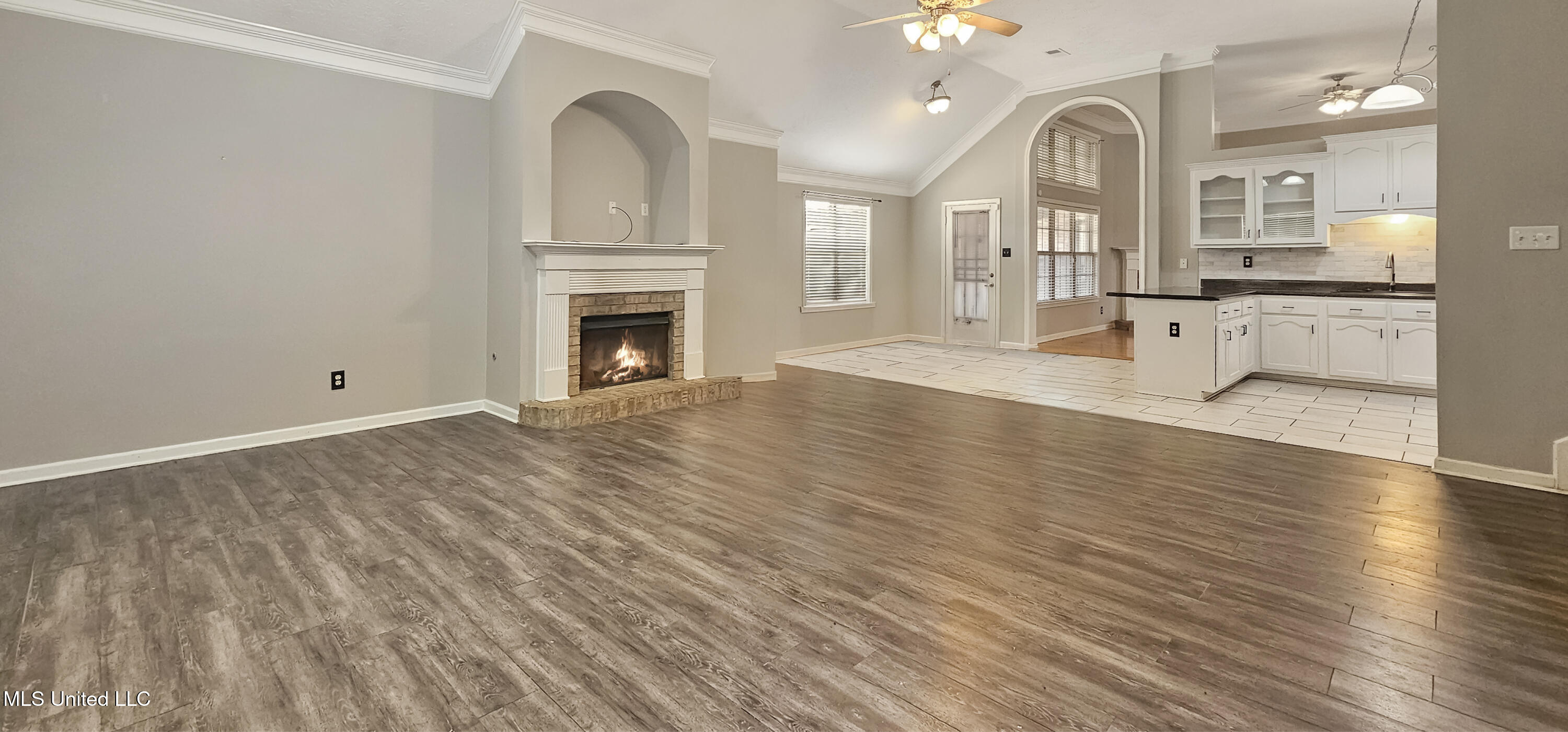 9336 Gee Gee Drive Olive Branch, MS 38654 - Photo 32 of 32 Open Floor Plan for Entertaining