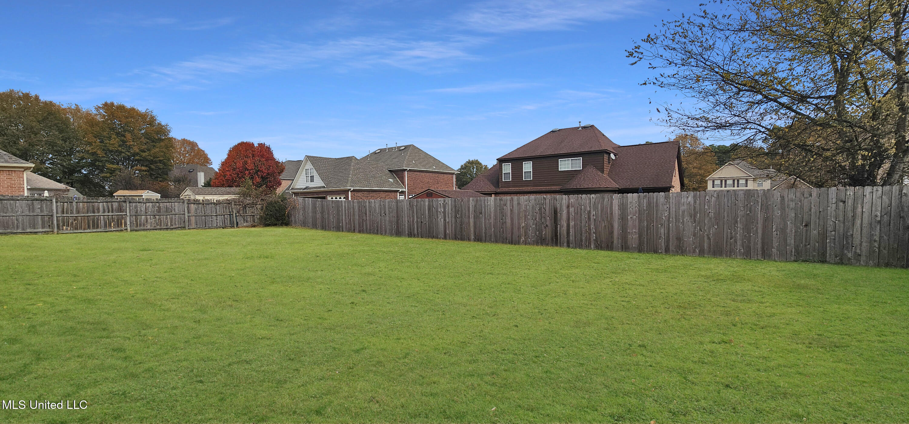 9336 Gee Gee Drive Olive Branch, MS 38654 - Photo 30 of 32 Huge Fenced Backyard