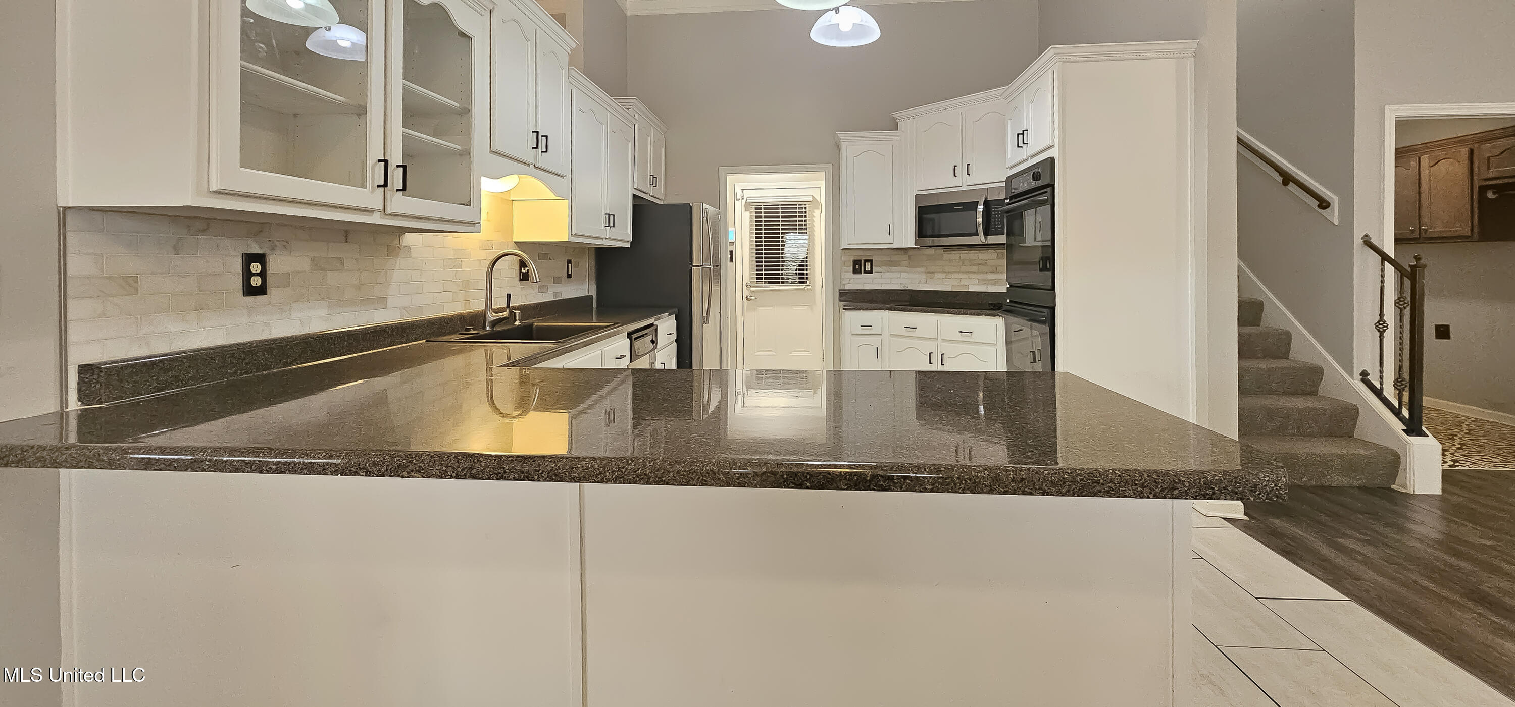 9336 Gee Gee Drive Olive Branch, MS 38654 - Photo 10 of 32 Breakfast Bar