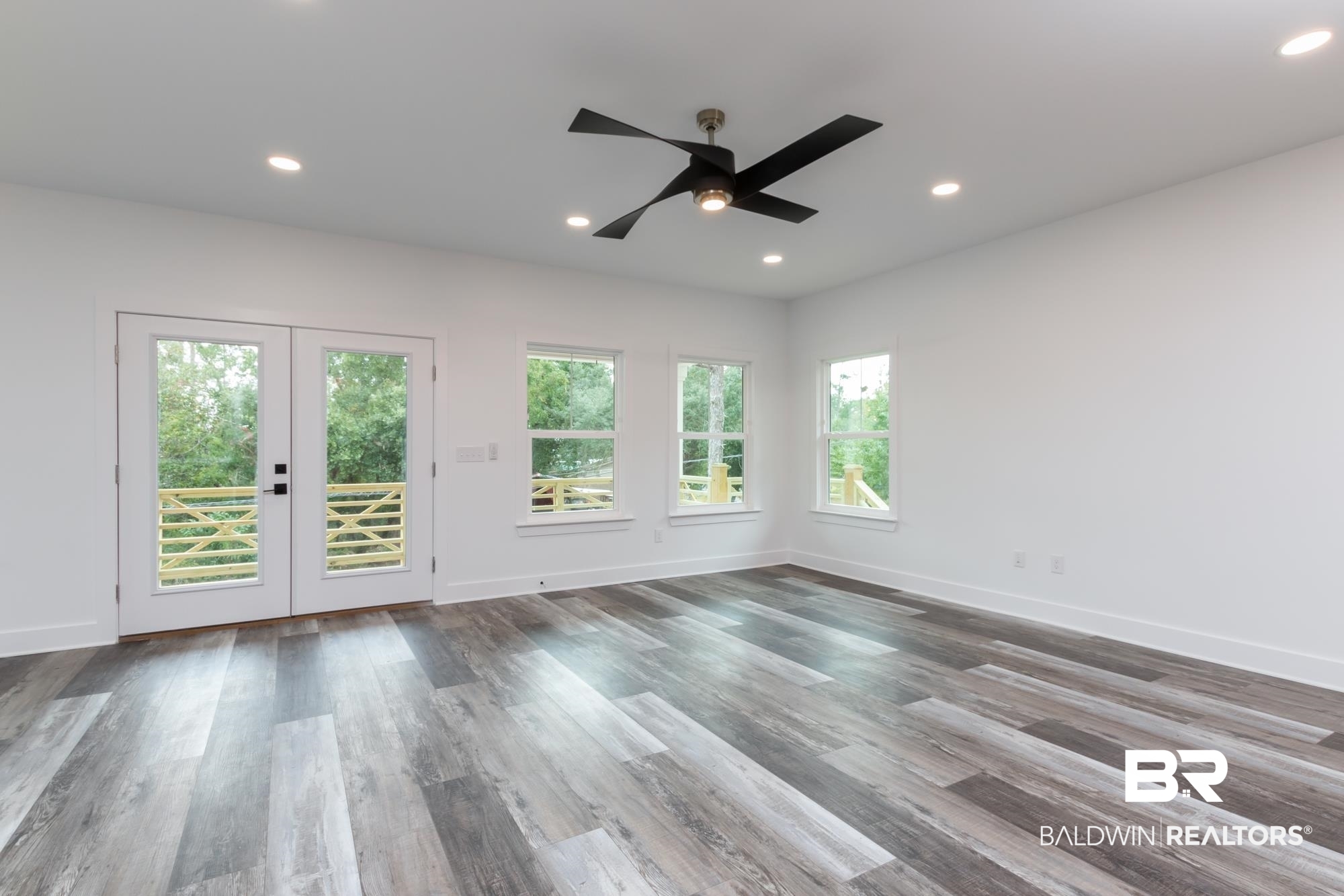 5303 Pine Road Orange Beach, AL 36561 - Photo 7 of 45 Living Room
