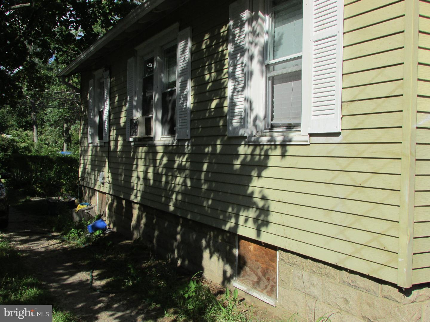 38 Ridge Avenue Mount Holly, NJ 08060 - Photo 12 of 12 Exterior Side