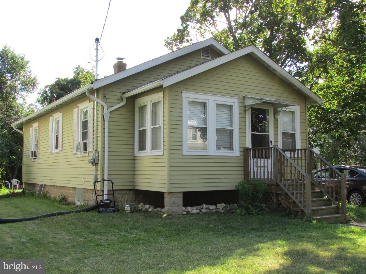 38 Ridge Avenue Mount Holly, NJ 08060 - Photo 3 of 12 Exterior Side
