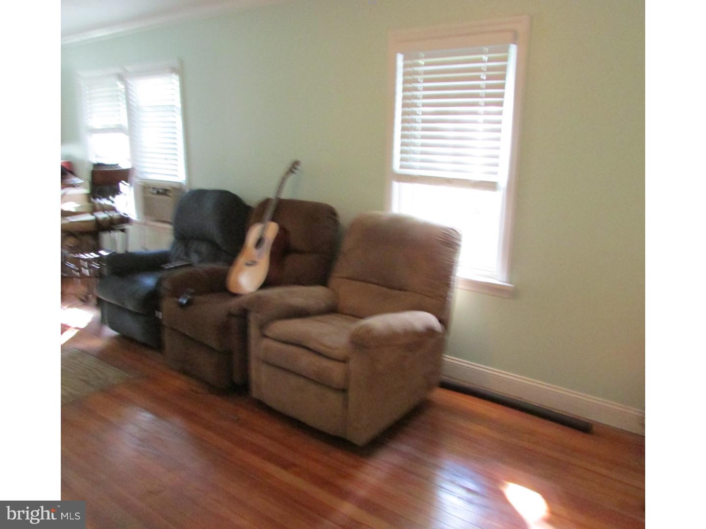 38 Ridge Avenue Mount Holly, NJ 08060 - Photo 4 of 12 Living Room