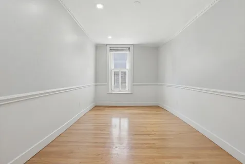 $799,000 | 258 Marlborough Street, Unit 2R, Boston, MA 02116