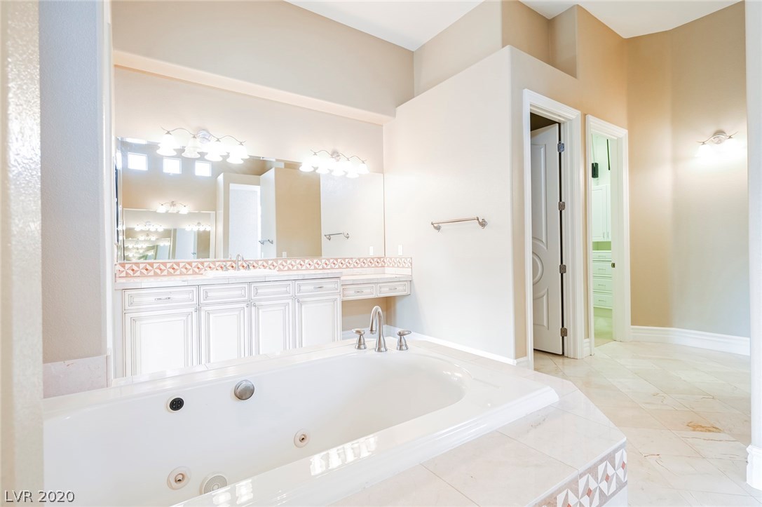 8485 West Picket Ridge Court Las Vegas, NV 89143 - Photo 15 of 46