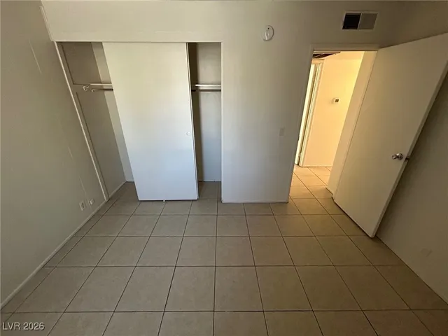 $1,800 | 1937 Capistrano Avenue, Las Vegas, NV 89169