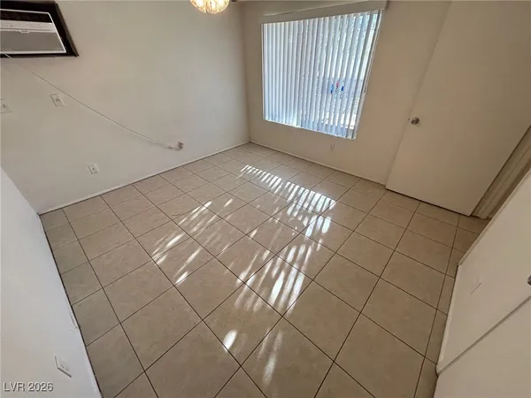 $1,750 | 1937 Capistrano Avenue, Las Vegas, NV 89169