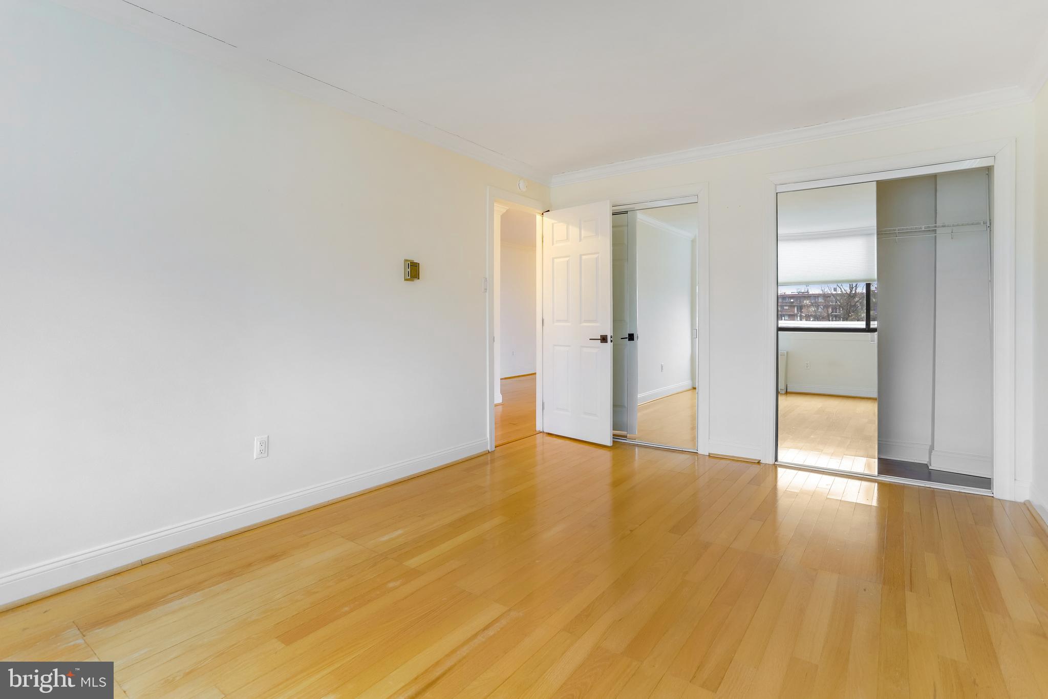 4401 Cherry Hill Road, Unit 46 Arlington, VA 22207 - Photo 21 of 34 Large Second Bedroom