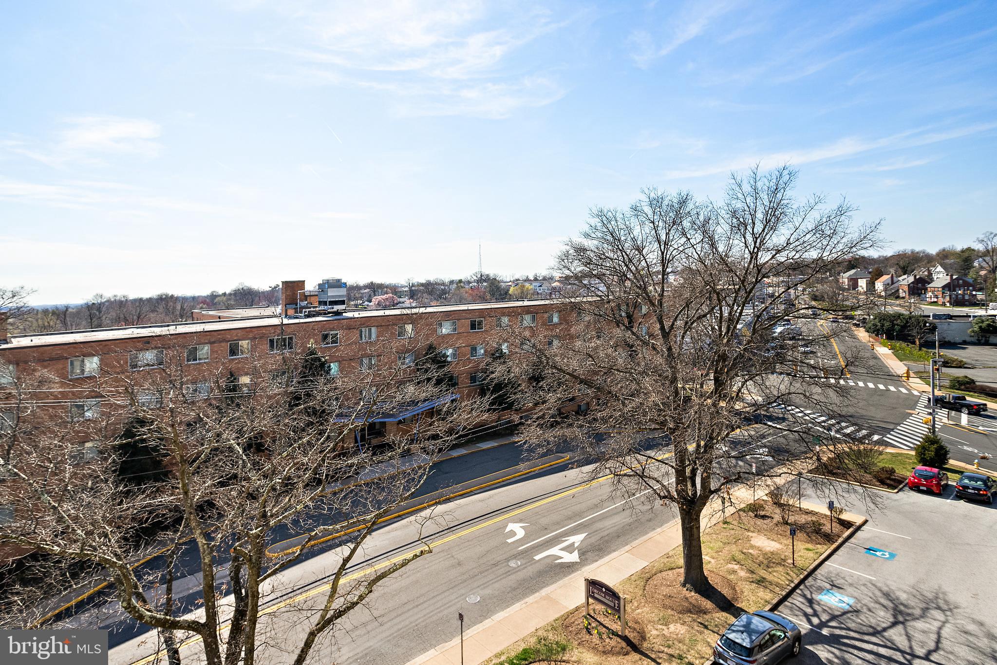 4401 Cherry Hill Road, Unit 46 Arlington, VA 22207 - Photo 30 of 34 Top of building with gorgeous views!