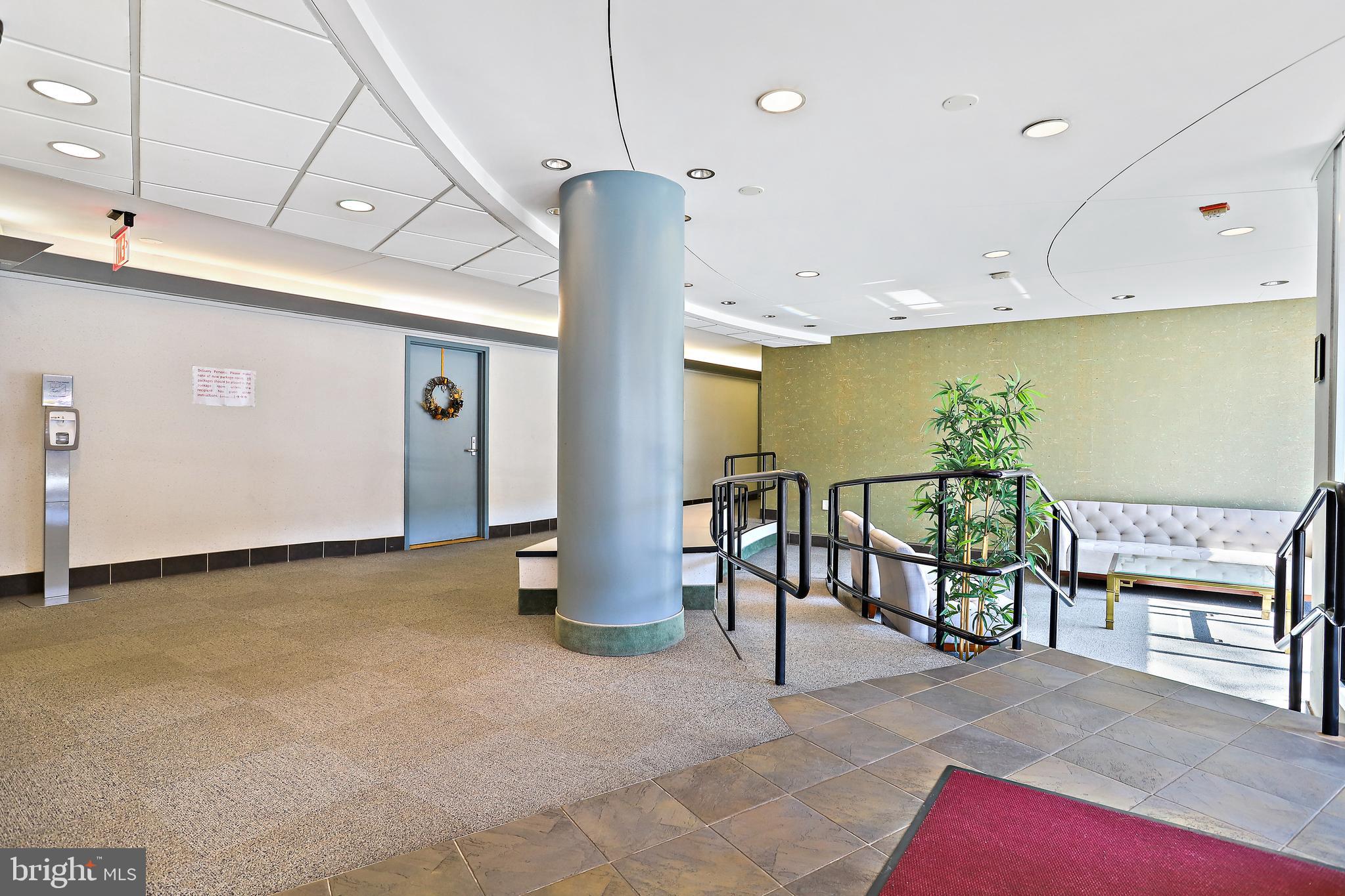 4401 Cherry Hill Road, Unit 46 Arlington, VA 22207 - Photo 4 of 34 Lobby Area