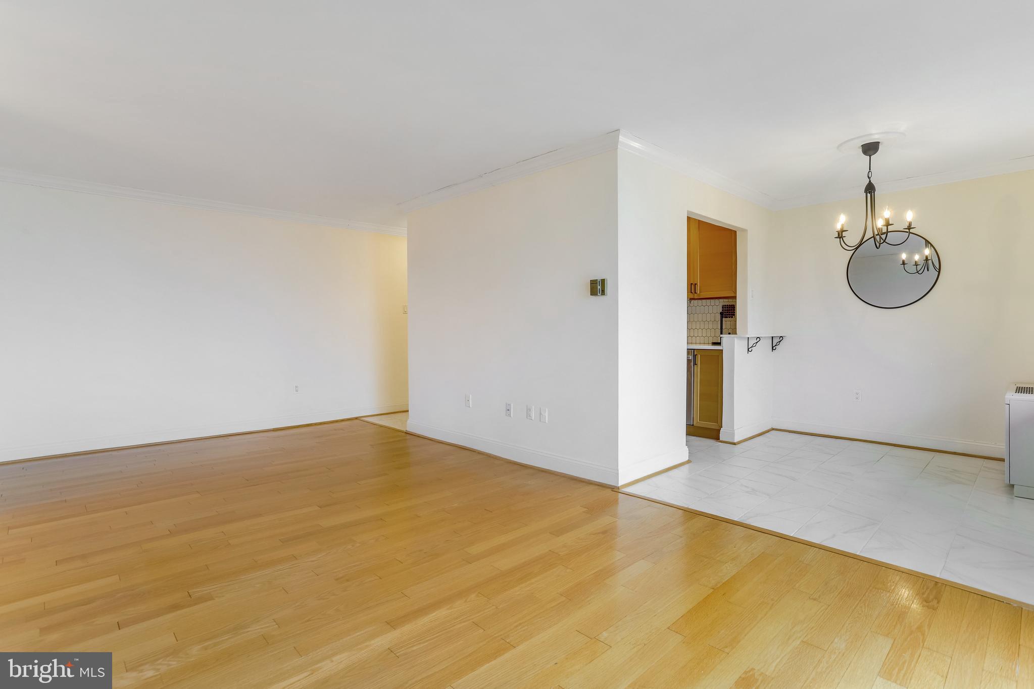 4401 Cherry Hill Road, Unit 46 Arlington, VA 22207 - Photo 8 of 34 Living Room Area