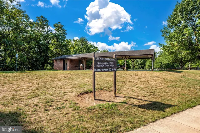 $389,990 | 554 Eisenhower Drive, Frederick, MD 21703