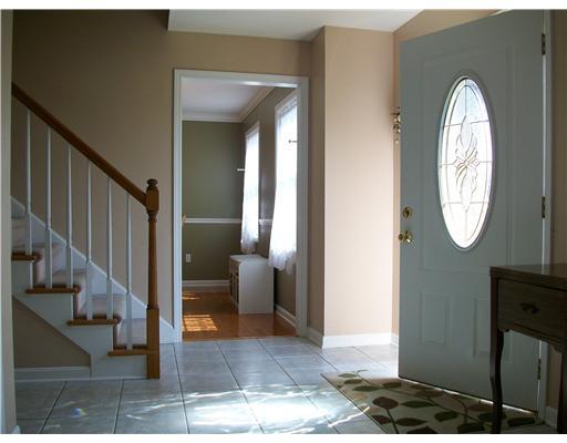 118 Spring Ridge Drive Butler, PA 16001 - Photo 11 of 14 Entry/Foyer.
