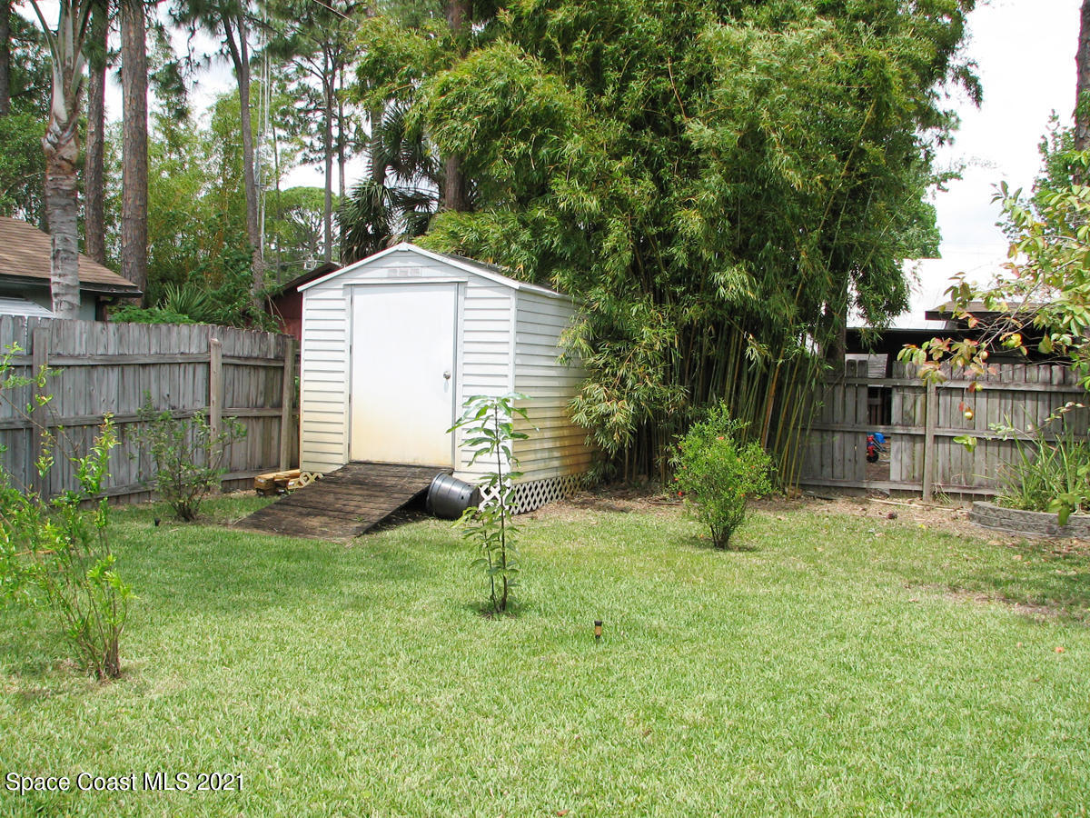 5210 Holden Road Cocoa, FL 32927 - Photo 27 of 28 5210 Holden shed