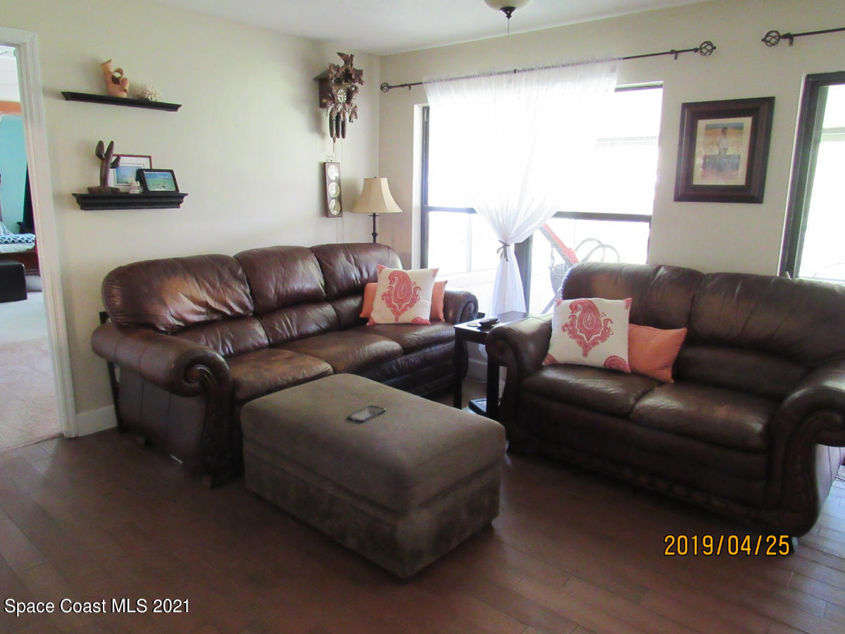 5210 Holden Road Cocoa, FL 32927 - Photo 5 of 28 LR 3