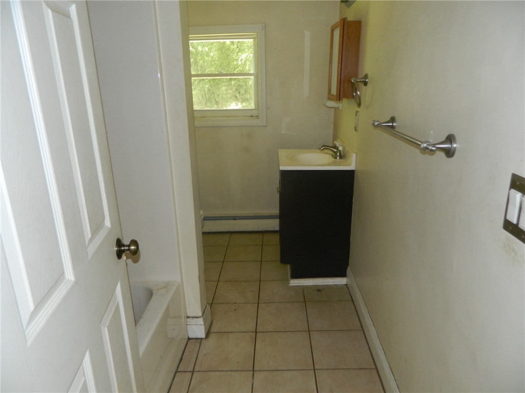 260 Richmond Townhouse Road Richmond, RI 02812 - Photo 11 of 19