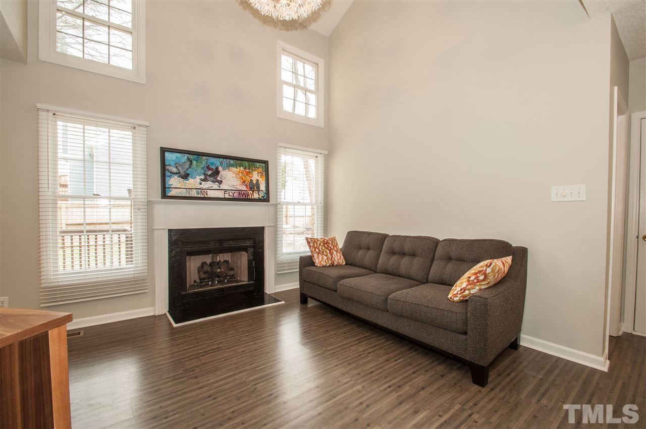 704 Thistlegate Trail Raleigh, NC 27610 - Photo 5 of 25 Gallery Image 5
