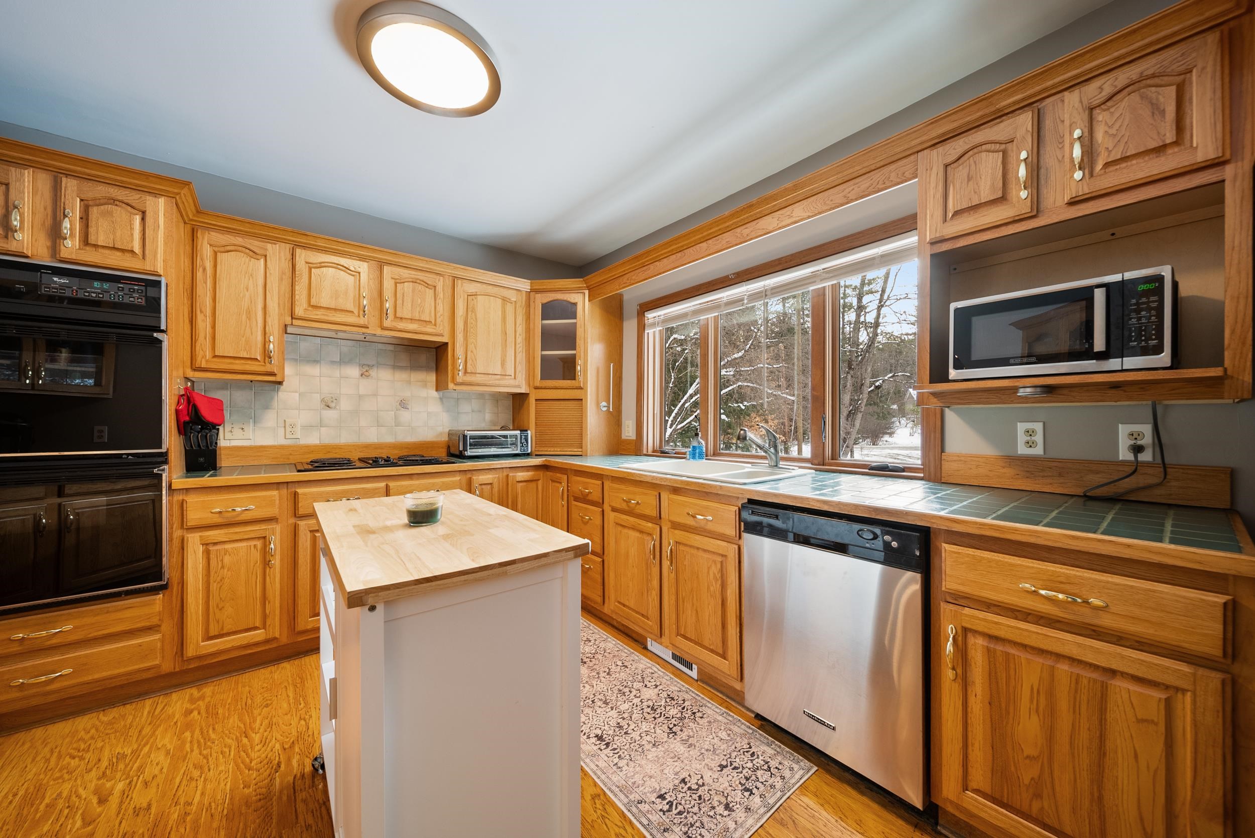 42 Penacook Path Sunapee, NH 03782 - Photo 10 of 40 Gallery Image 10