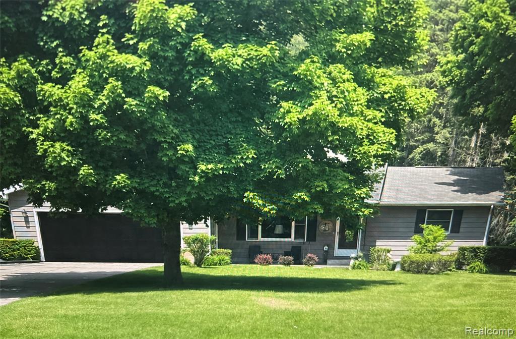 2234 West Caro Road Caro, MI 48723 - Photo 2 of 15
