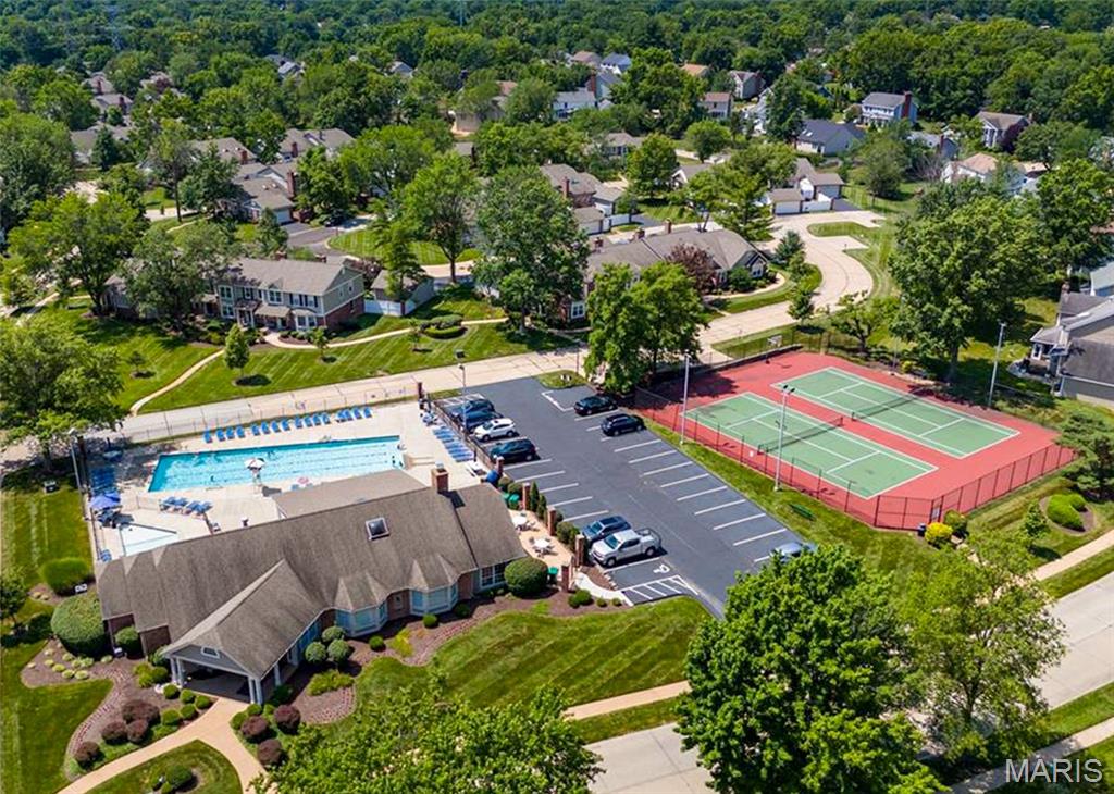 9 Preston Ridge Court Chesterfield, MO 63017 - Photo 3 of 3
