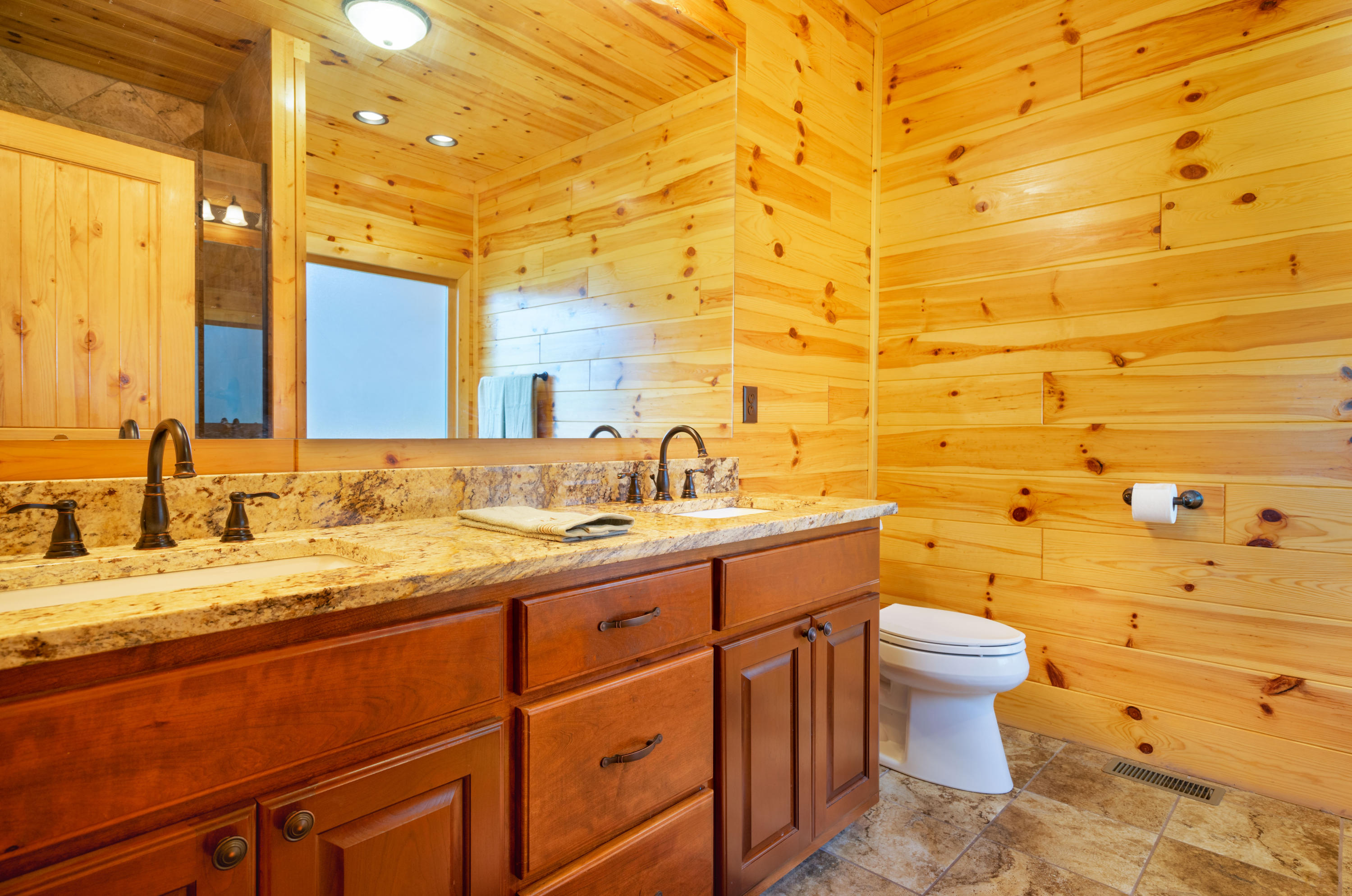 622 Fox Trail Road Jasper, TN 37347 - Photo 17 of 38 Master Bathroom